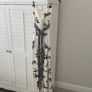 Elegant Black and White Maxi Dress